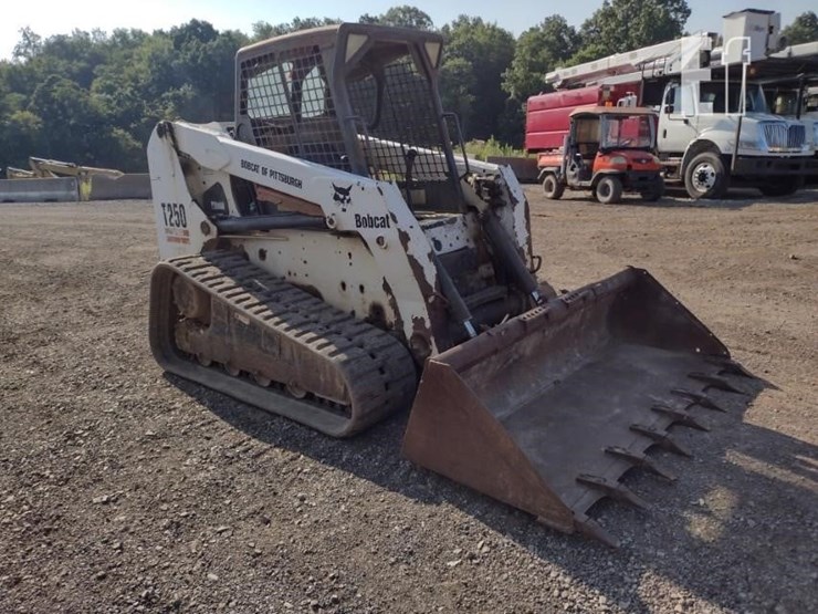 bobcat-t250-image-36