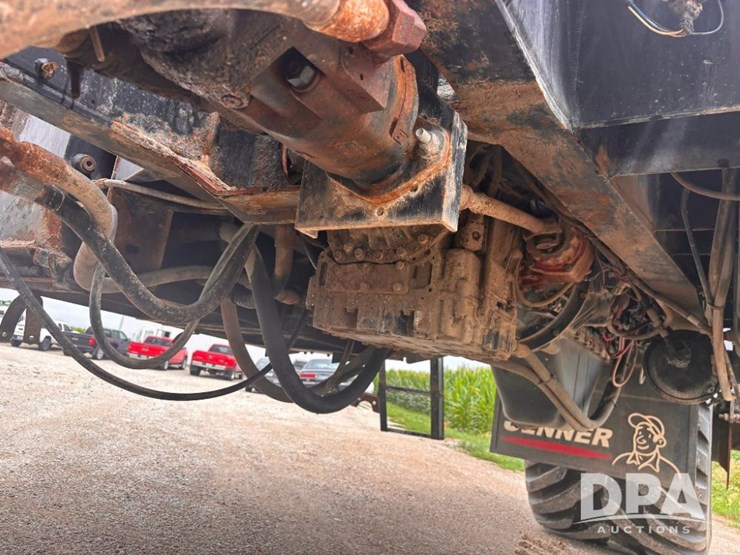 2015-case-ih-titan-3540-image-48