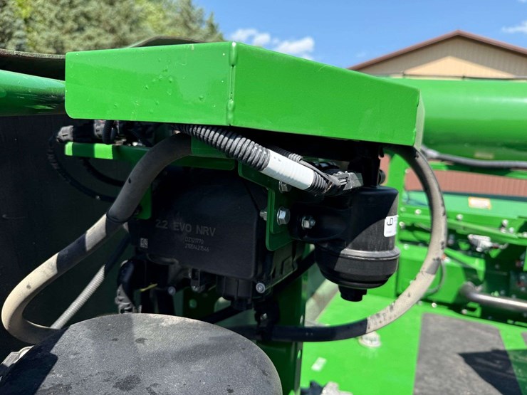 2021-john-deere-s770-image-90