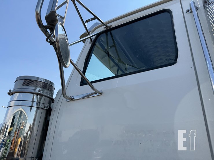 2012-western-star-4900-image-14