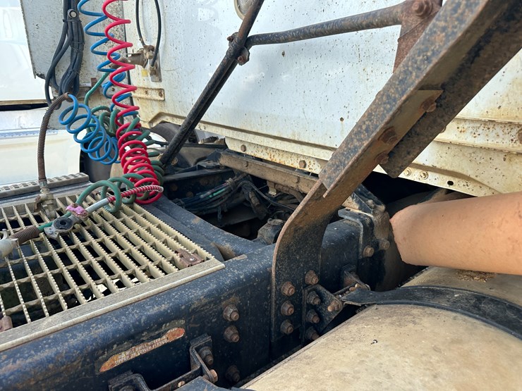1997-cummins-m11-image-46