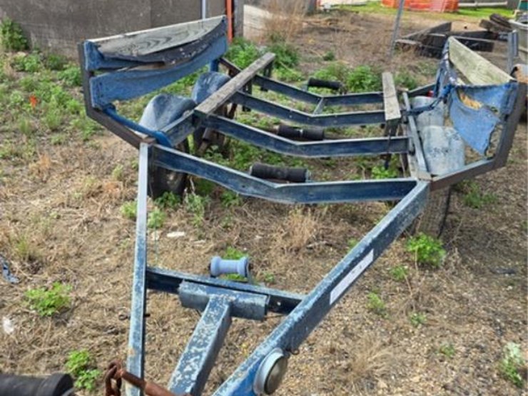 #2606-•-shoreline-tandem-axle-boat-trailer-image-8