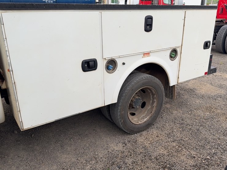 2016-ford-f450-image-14