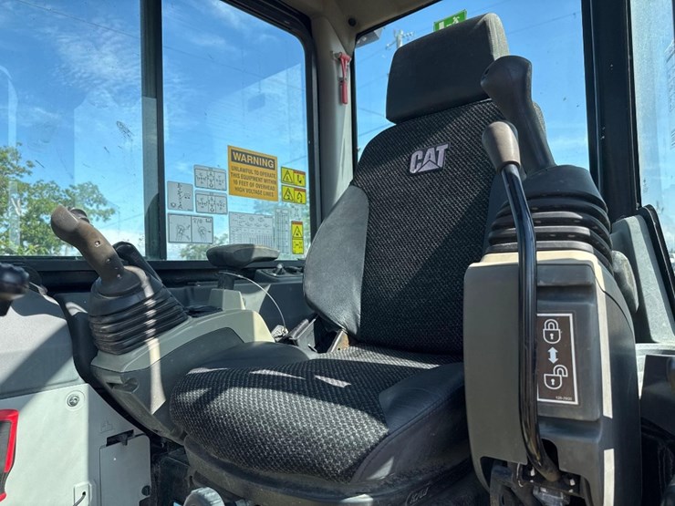 2017-caterpillar-305.5e2-cr-image-29