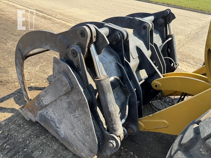 2021-caterpillar-920-image-30