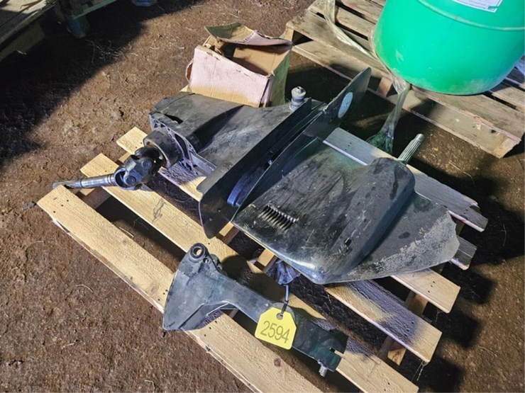 #2594-•-mercury-outboard-drive-assembly-image-8