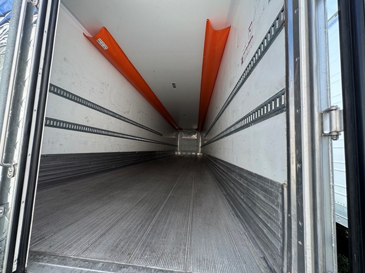 2023-cimc-53’-reefer-trailer-–-model-1rbr5305-thermoking-c-600-–-10,896-hrs-–-527sr5322pm028418-image-5