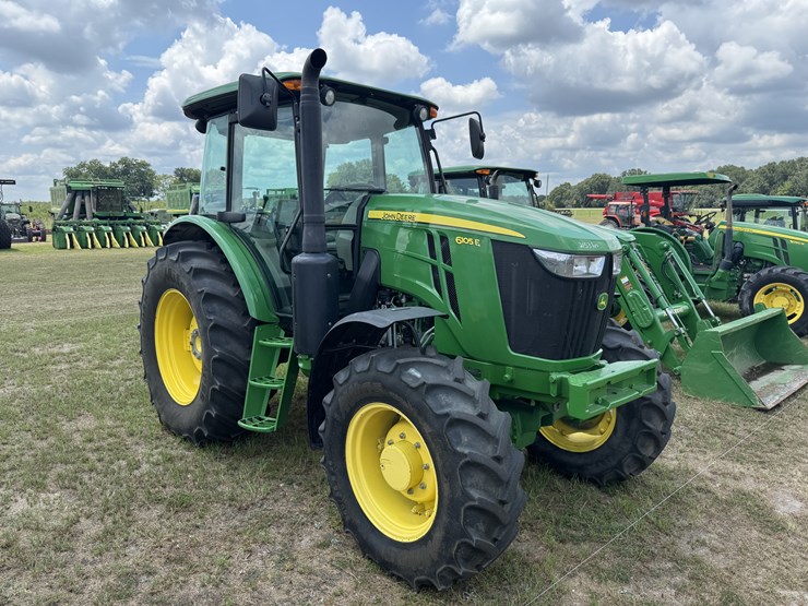 2020-john-deere-6105e-image-4