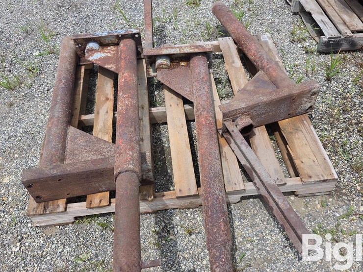 walsh-saddle-tanks-w/mounting-brackets-image-16