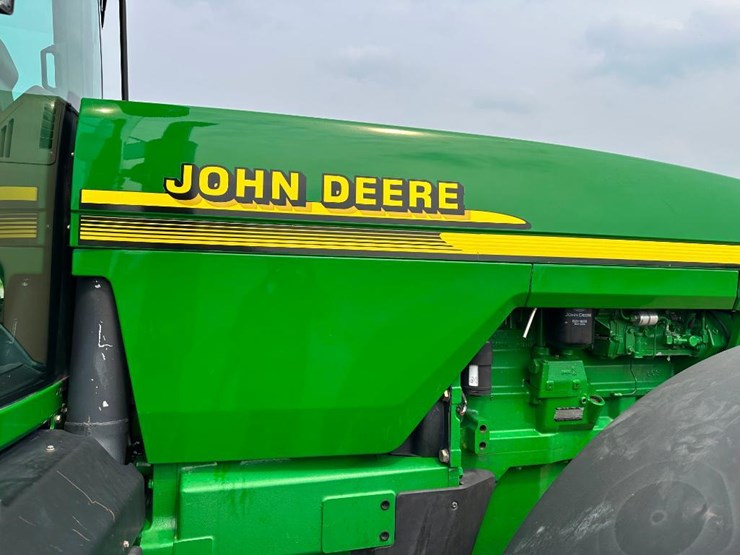 john-deere-8210-image-34