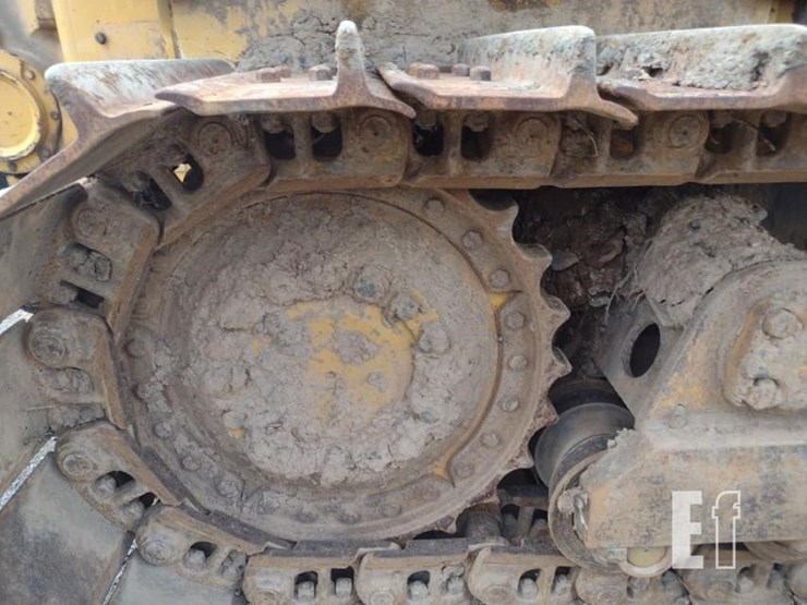 2006-deere-700j-lt-image-31