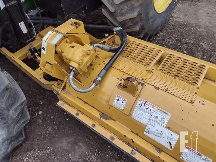 2015-john-deere-6105d-image-49