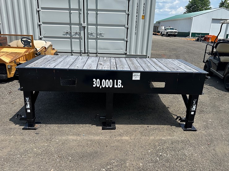 superior-trailer-products-loading-dock-image-2