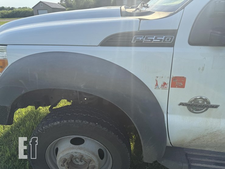2013-ford-f550-image-10