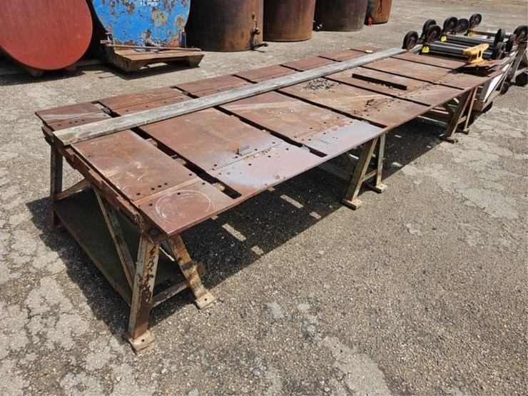 #2579-•-large-steel-work-bench-image-4