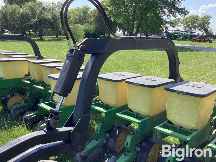 john-deere-7100-image-19