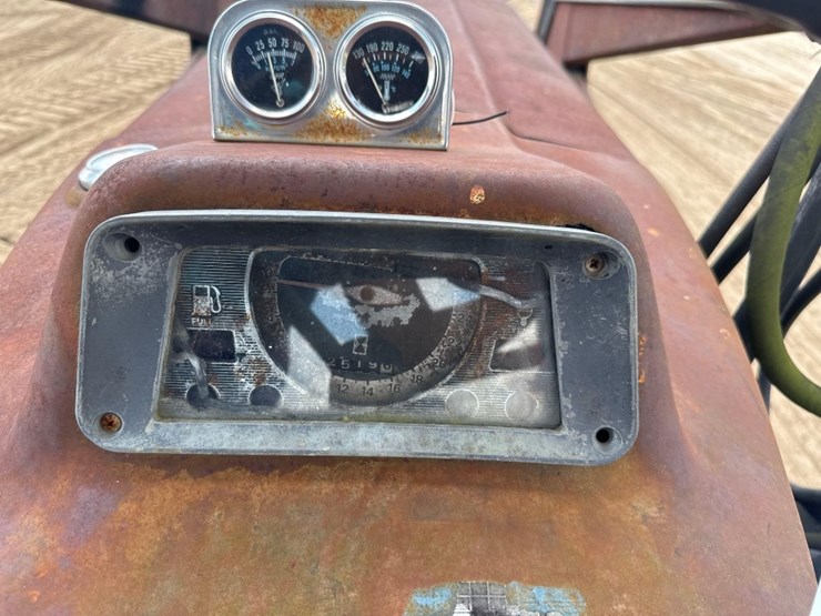ford-7600-image-22