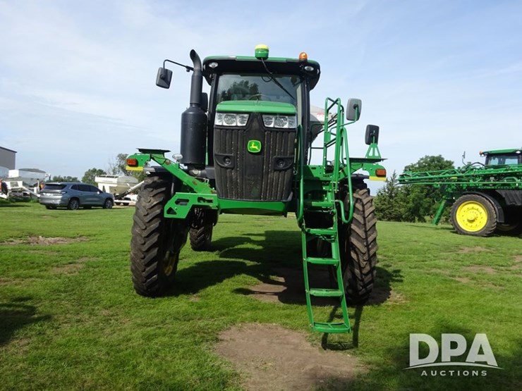 2016-john-deere-r4045-image-5
