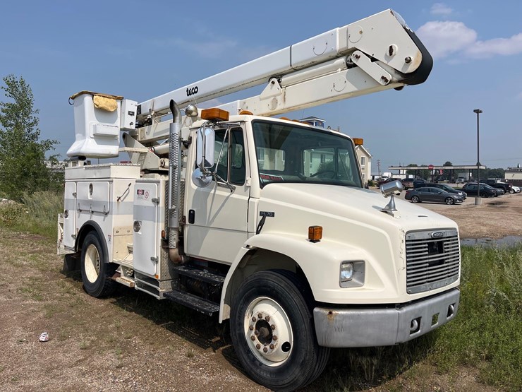 1998-freightliner-fl70-image-78
