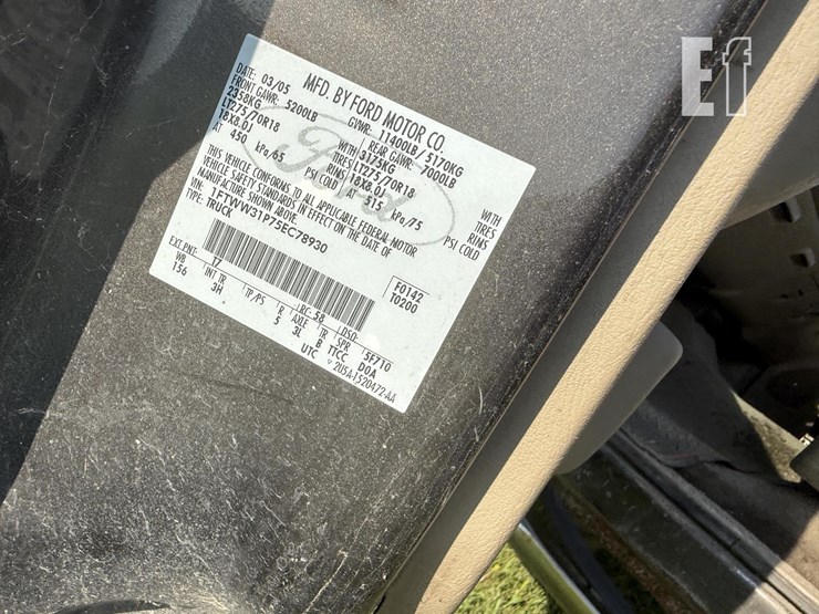2005-ford-f350-xlt-image-21