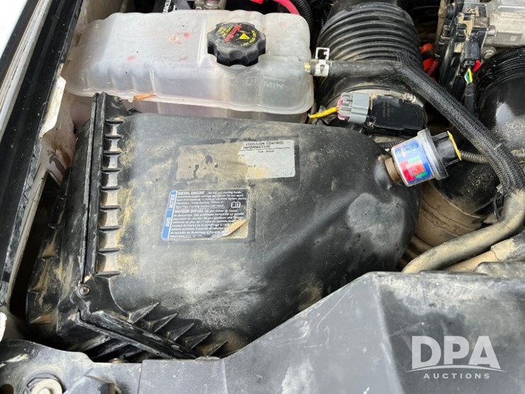 2011-chevrolet-silverado-2500-image-77