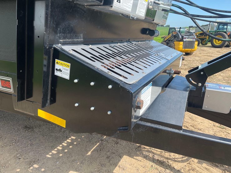 2023-meyer-ms485-vertical-beater-manure-spreader—1-owner-image-9