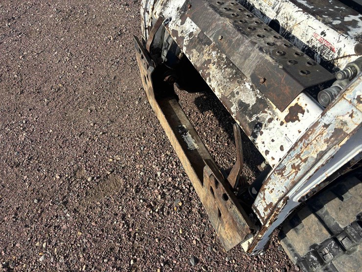 2005-bobcat-t190-image-7