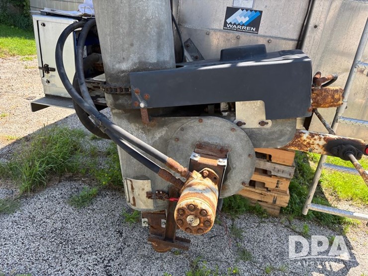 2013-warren-feed-box-(dr11783)-image-17