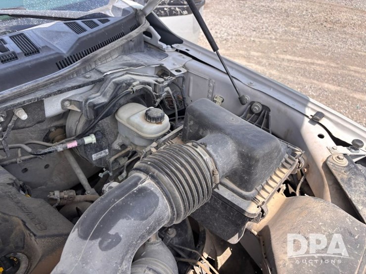 2016-ford-f150-xl-image-40