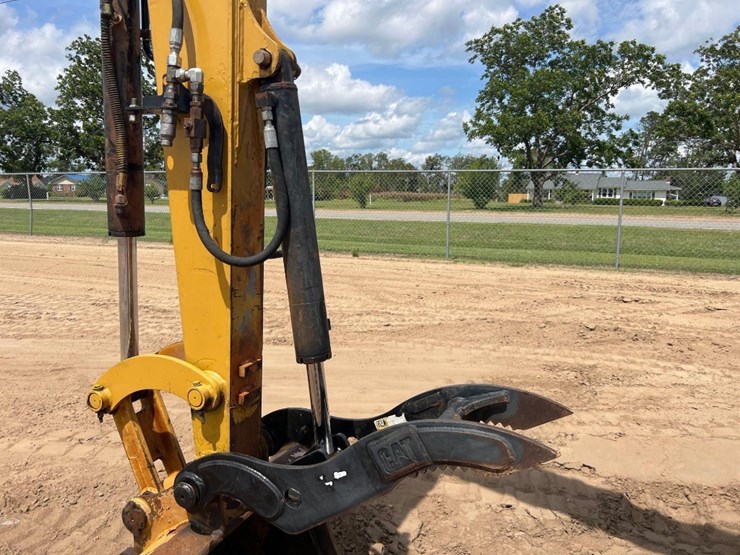 2022-caterpillar-306cr-image-21