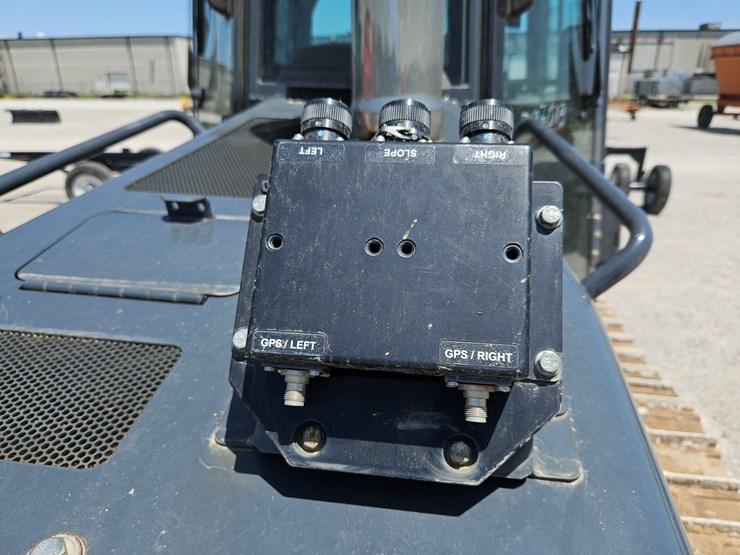 2016-deere-450j-lgp-image-9