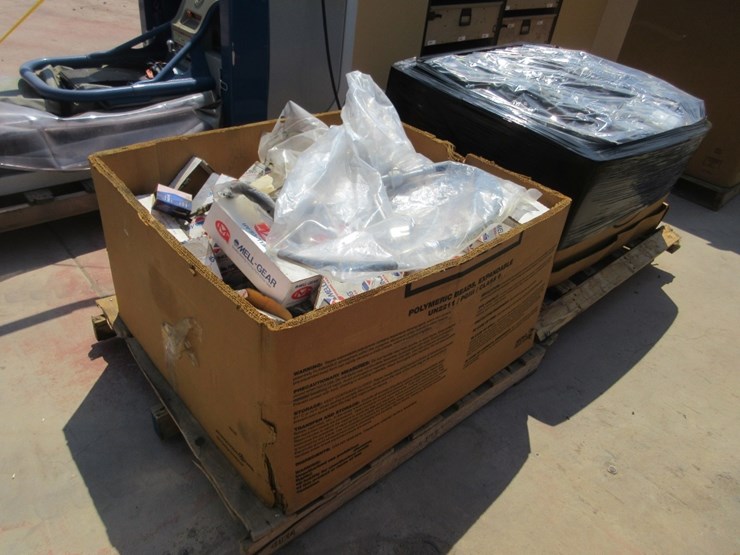 (2)-pallets-of-misc-automotive-parts,-image-4