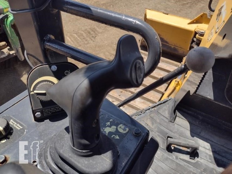 2007-deere-450j-lgp-image-10