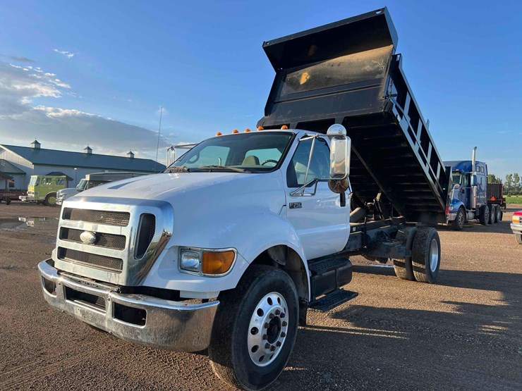 2009-ford-f750-image-2
