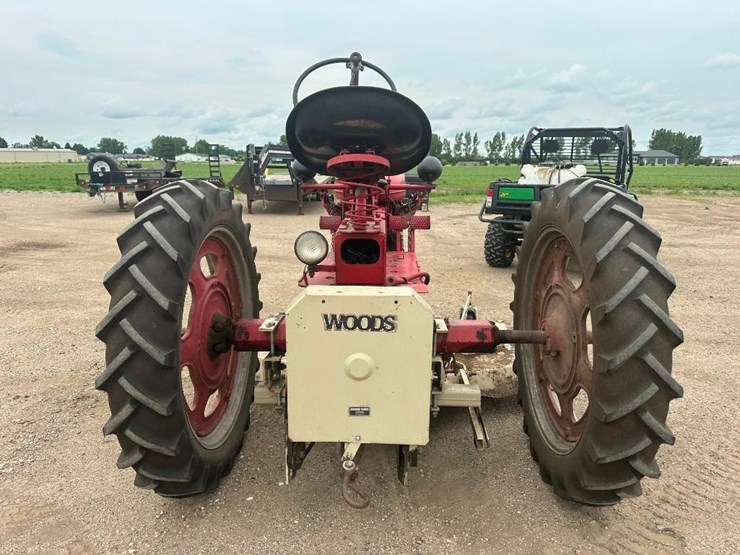 mccormick-farmall-c-tractor-image-6