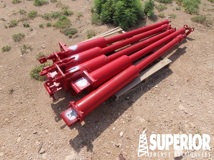 (5-167)-(3)-hydraulic-tubing-tong-hangers.-located-image-1
