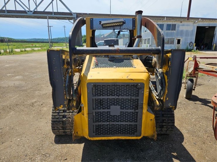 deere-ct332-image-4