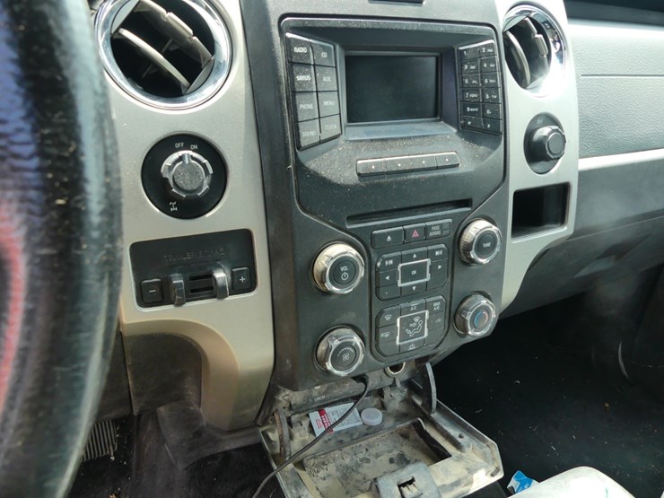 2014-ford-f150-xlt-image-15