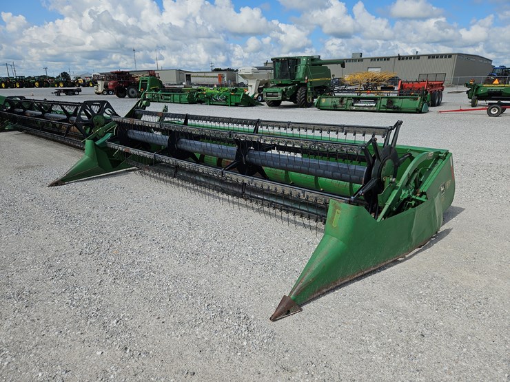 1986-john-deere-220-image-11