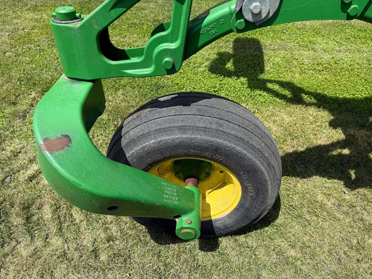 2011-john-deere-2410-image-20
