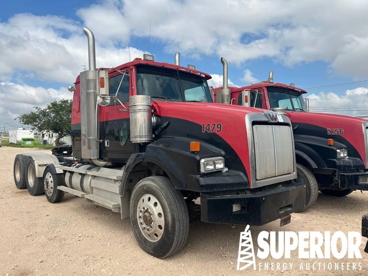 2012-western-star-4900-image-2