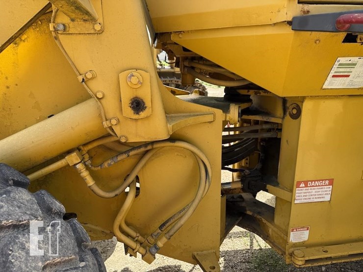 komatsu-wa250-image-7