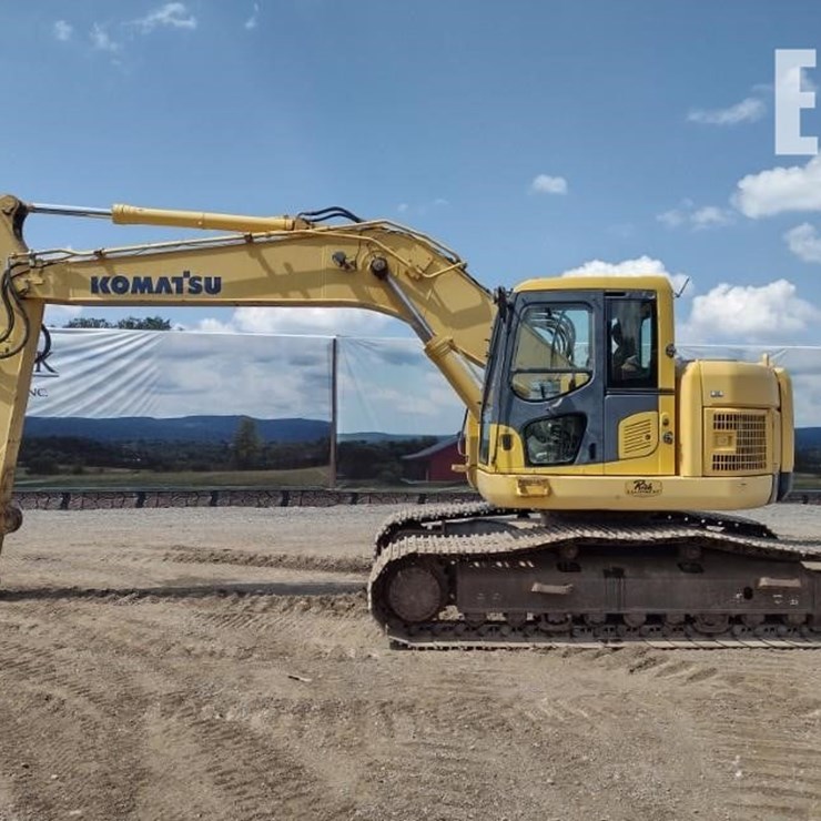 2011 KOMATSU PC228US LC-8