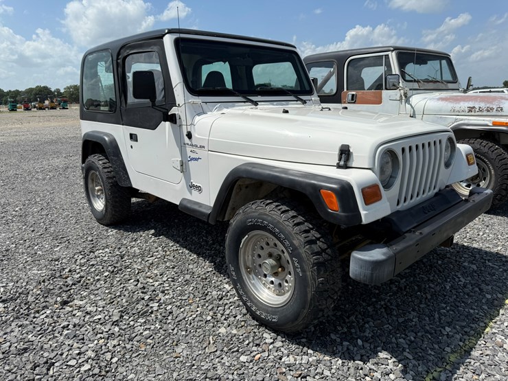 1997-jeep-wrangler-image-3