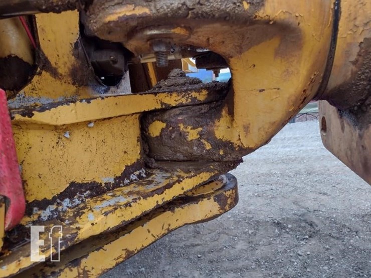 2003-volvo-a40d-image-24