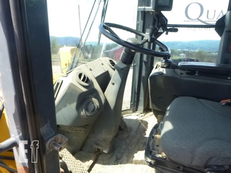 2013-deere-544k-image-12