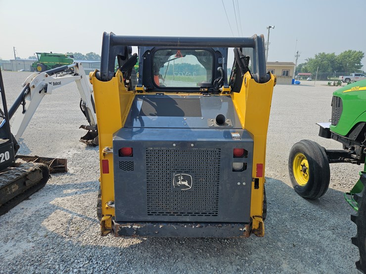 2020-deere-317g-image-17