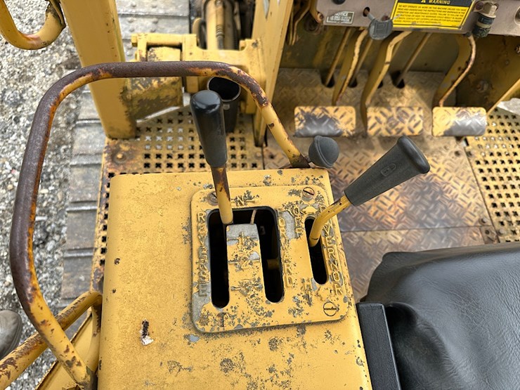 caterpillar-d3b-image-13