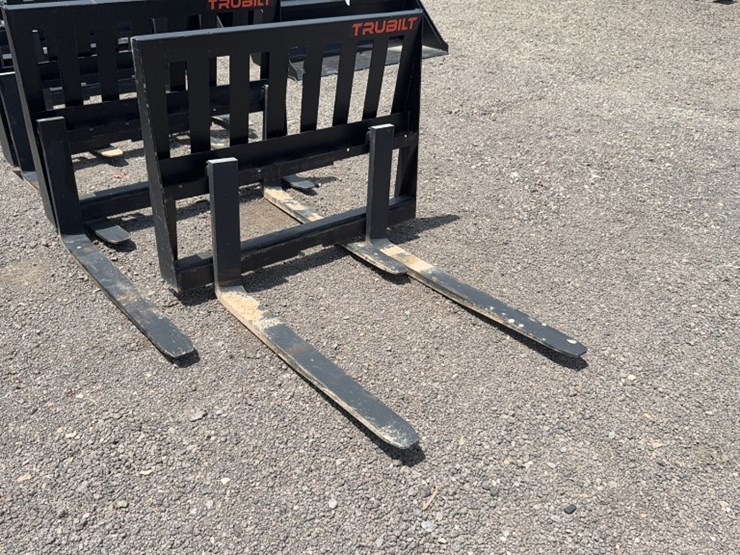 #2062-•-trubilt-42"-skid-steer-pallet-forks-image-2