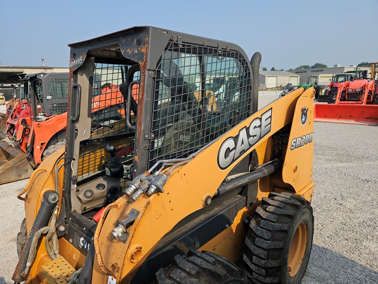 2012-case-sr200-image-14